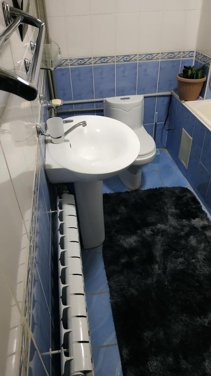 Kgb Home Hostel بيشكيك المظهر الخارجي الصورة